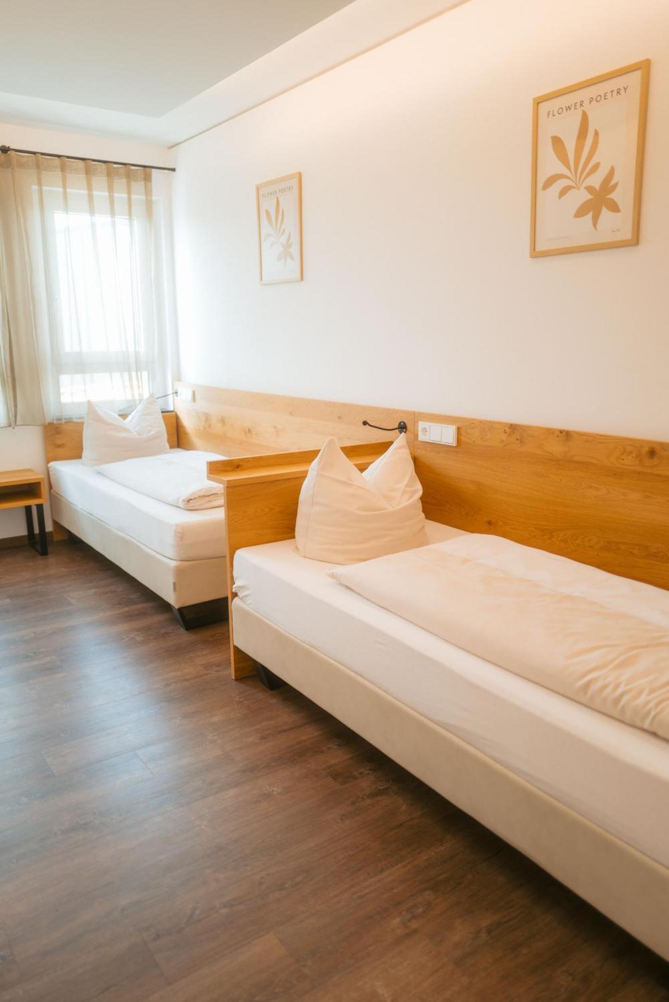 Hotel Poellners 20 Min Von Muenchen Hbf Petershausen 外观 照片