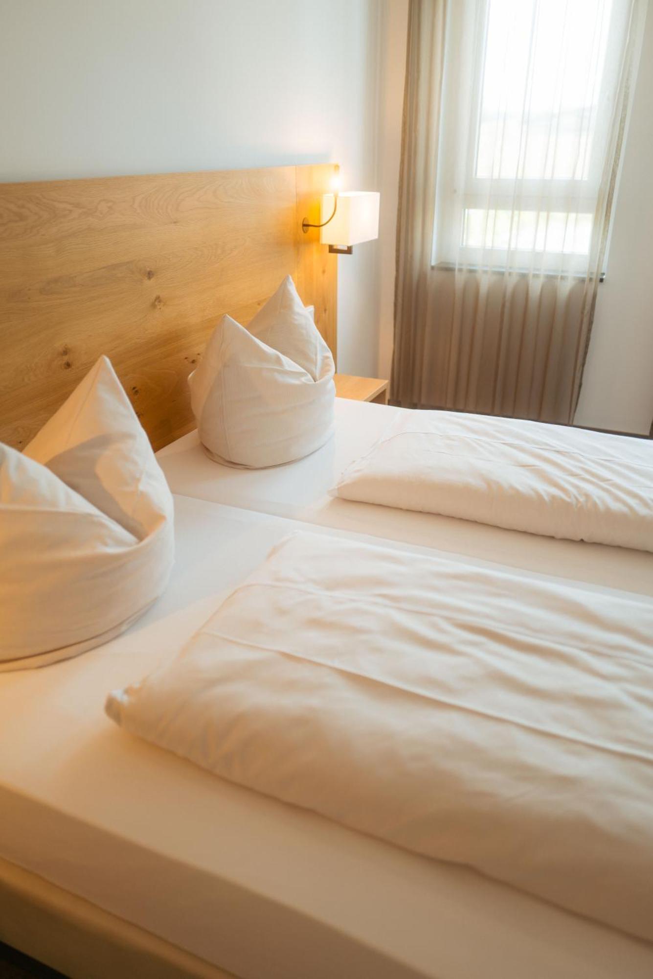 Hotel Poellners 20 Min Von Muenchen Hbf Petershausen 外观 照片