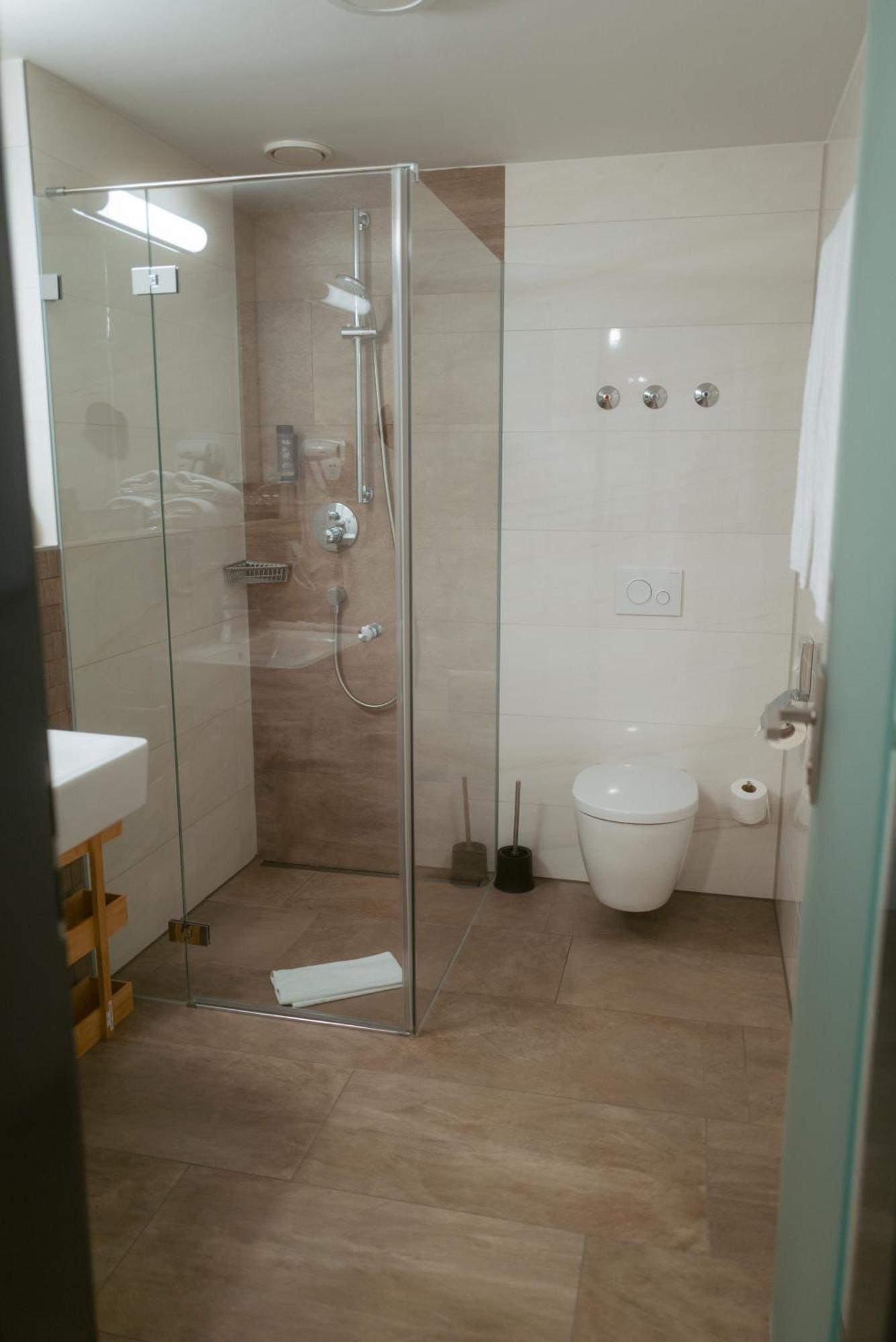 Hotel Poellners 20 Min Von Muenchen Hbf Petershausen 外观 照片